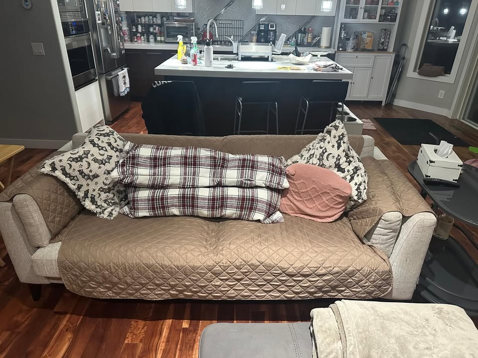 Modern Loveseat – Light Grey Fabric - photo 3
