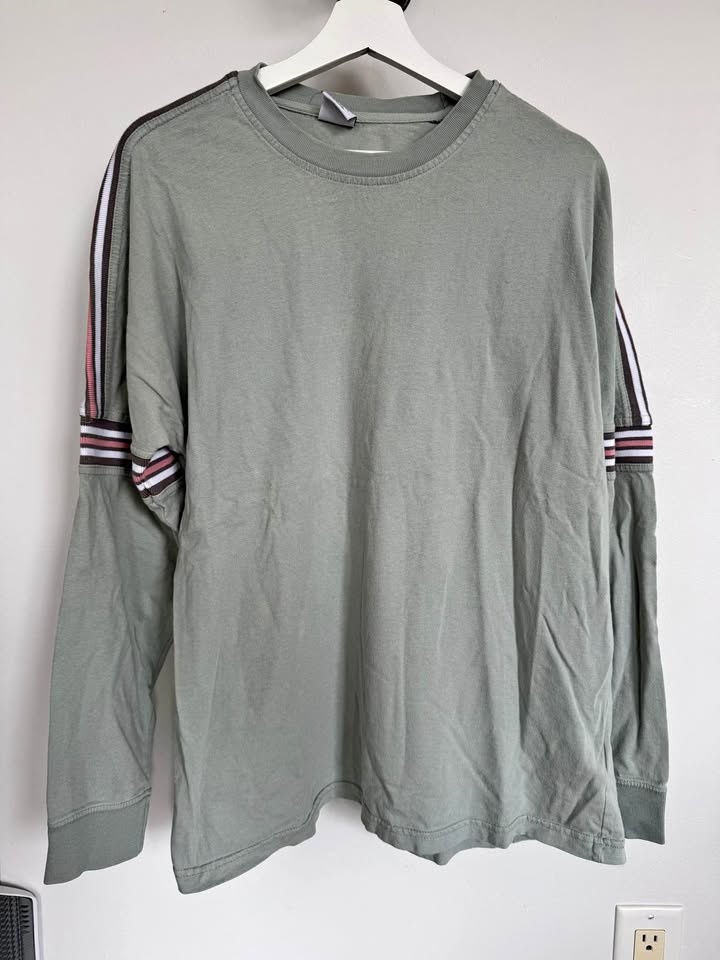 Urban Outfitters long sleeve top