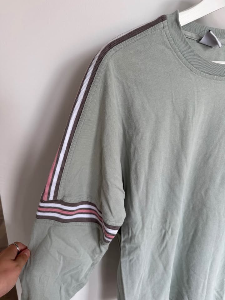Urban Outfitters long sleeve top - photo 2