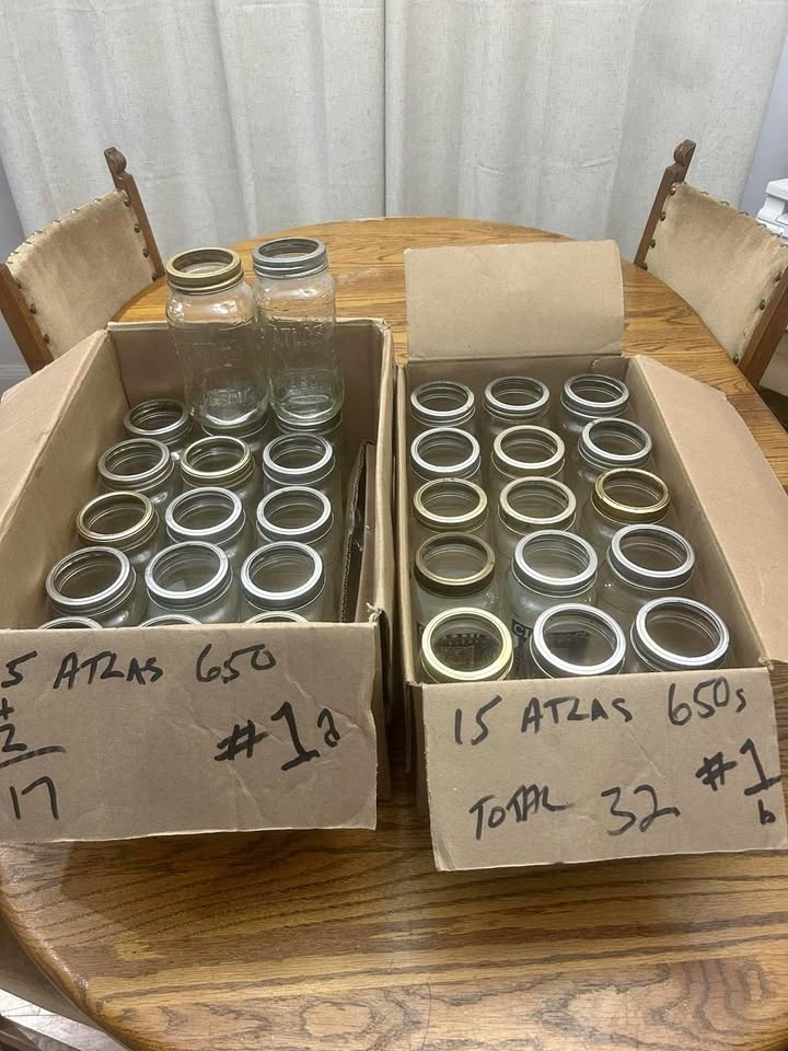 32 Atlas 650 ml Canning Jars – Regular (Small) Mouth (#1)