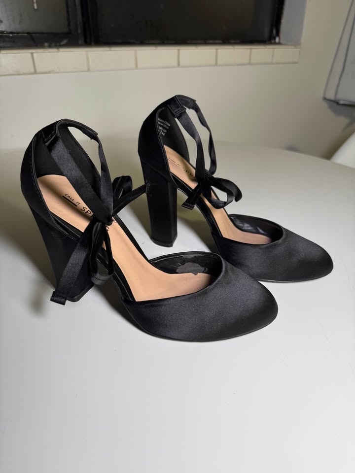 Call It Spring Tie up black heels - photo 2