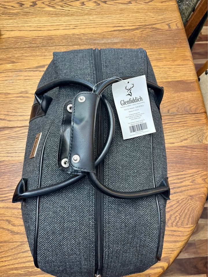 Glenfiddich Herringbone Rolling Duffel Bag – New with Tag