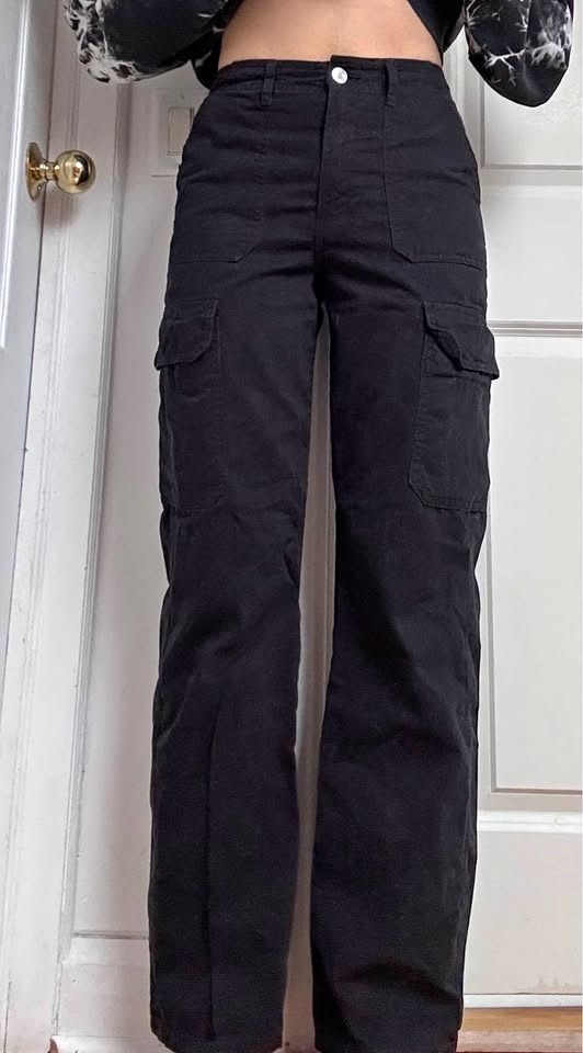 Zara Black Cargo Pants size 34