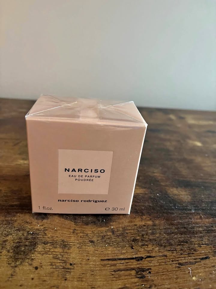 BRAND NEW 30ml Narciso Rodriguez perfume Eau de Parfum Poudrée