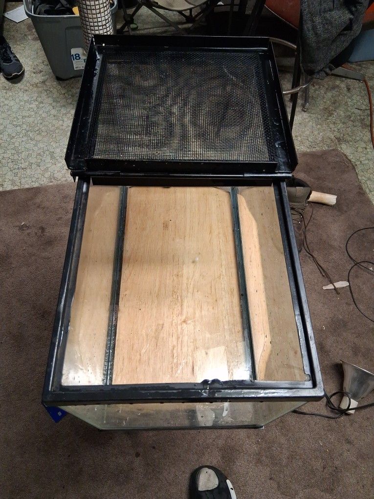 10 Gallon Tank With Lid - photo 2