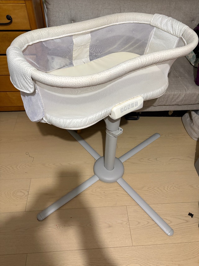 HALO BassiNest Soothing Swivel Bassinet - photo 2