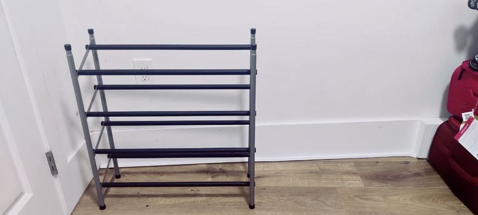 Adjustable 4-Tier Shoe Rack – Space-Saving & Sturdy! 🥕