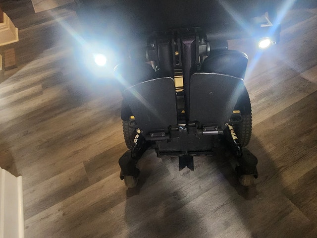 Electric Wheelchair - photo 3
