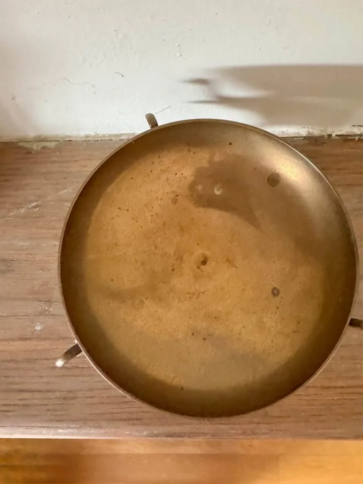 Vintage Brass Bowl with Three Elephant Stand image indicator(6)