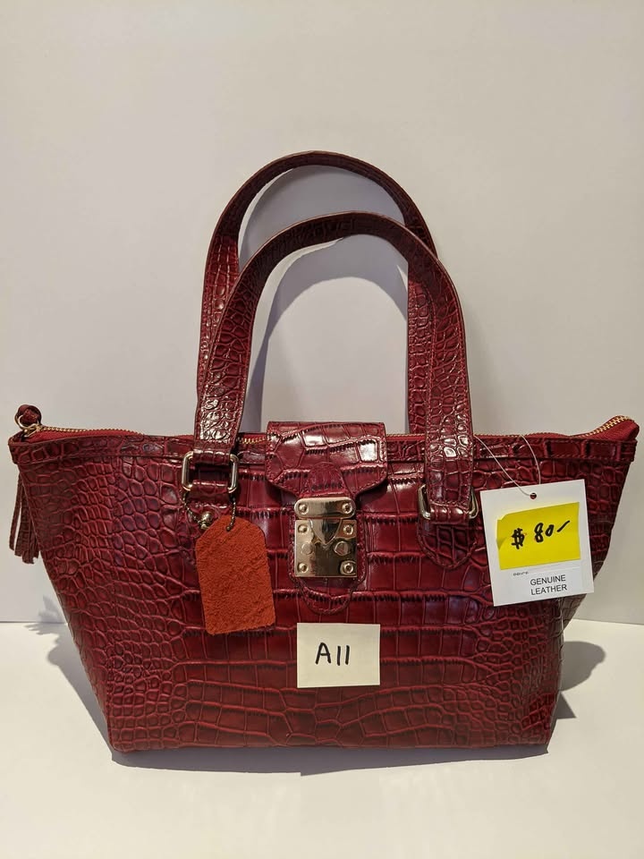 Closing Sale - Purses and Wallets - photo 2