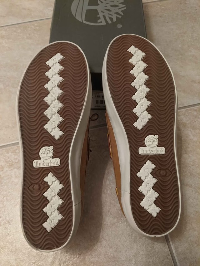 BNIB Timberland Leather Sneakers Boat Oxford, Women's size 10 - photo 2