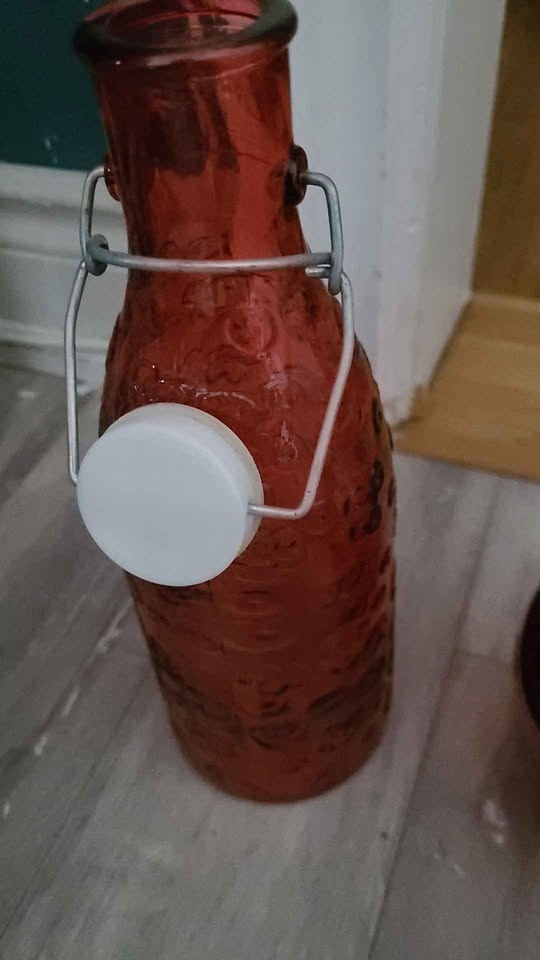 Red glass Bowls and Bottle - photo 2