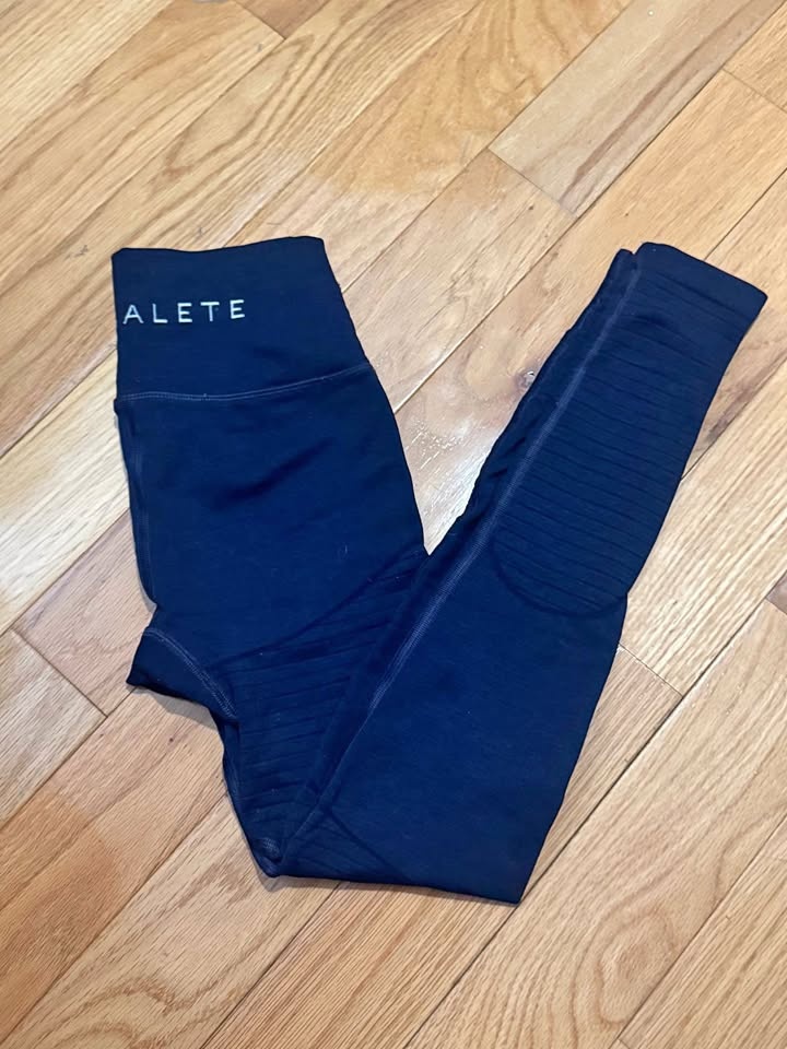 Alphalete Leggings