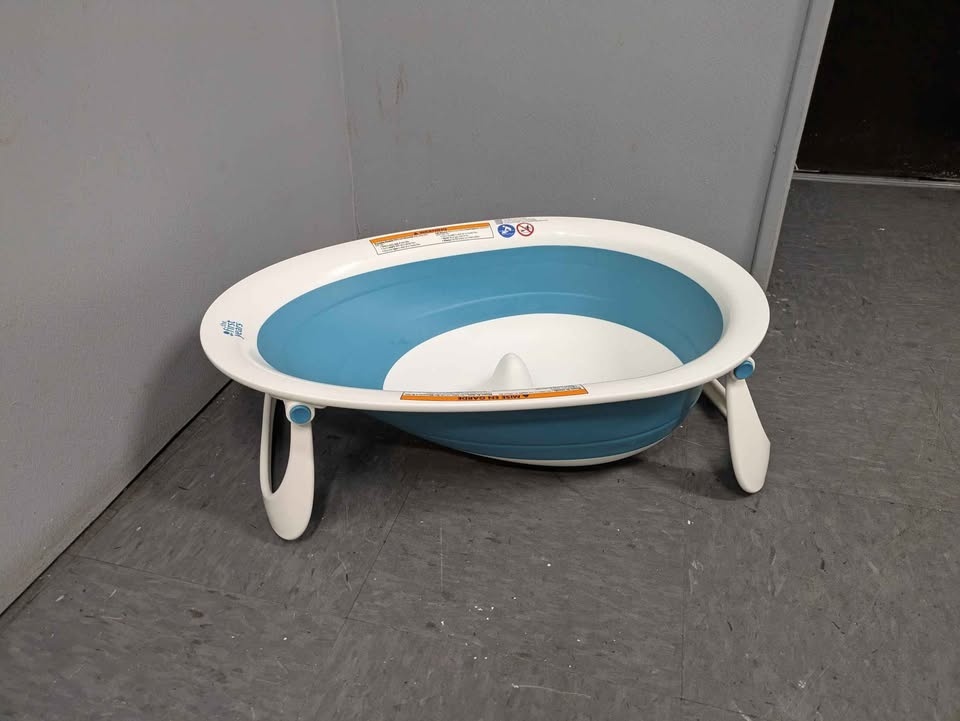 The first year bathtub - photo 5