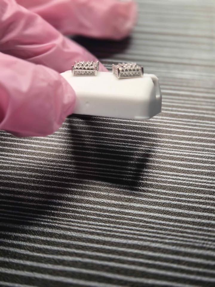 Moissanite Square Earrings On 925 Sterling Silver (1 Carat) - photo 2