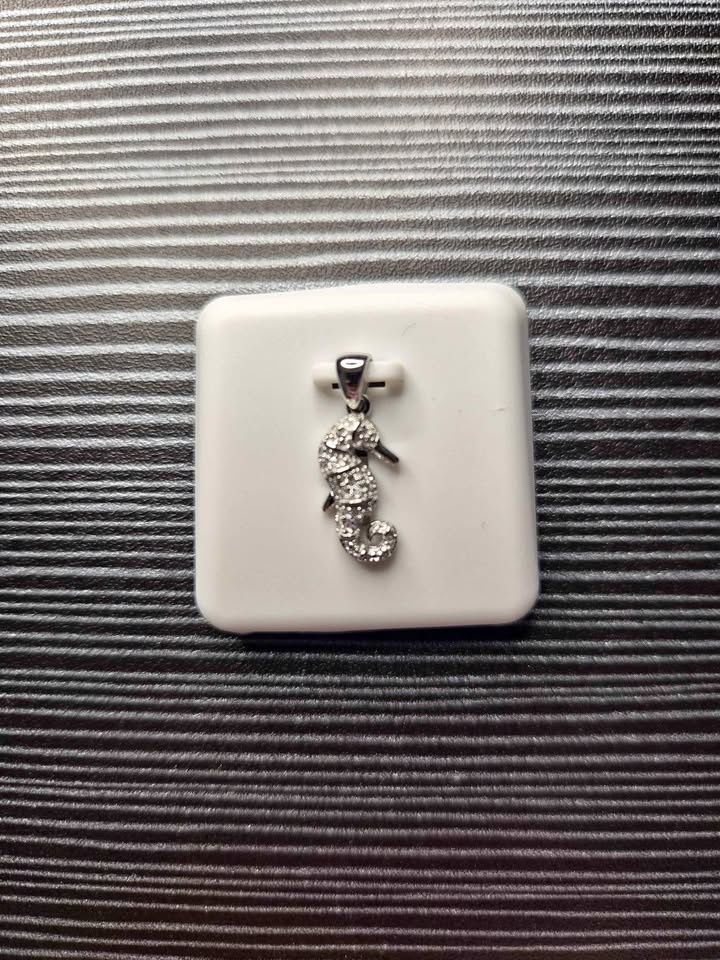 Moissanite Seahorse Pendant On 925 Sterling Silver (0.50 Carats)