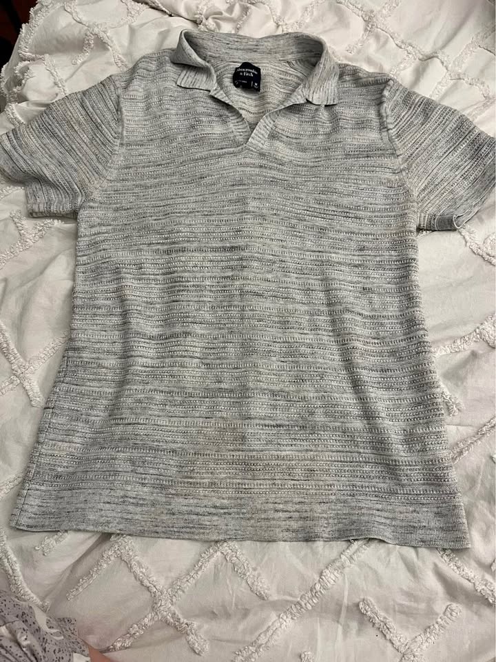 Mens medium Abercrombie and fitch knit polo