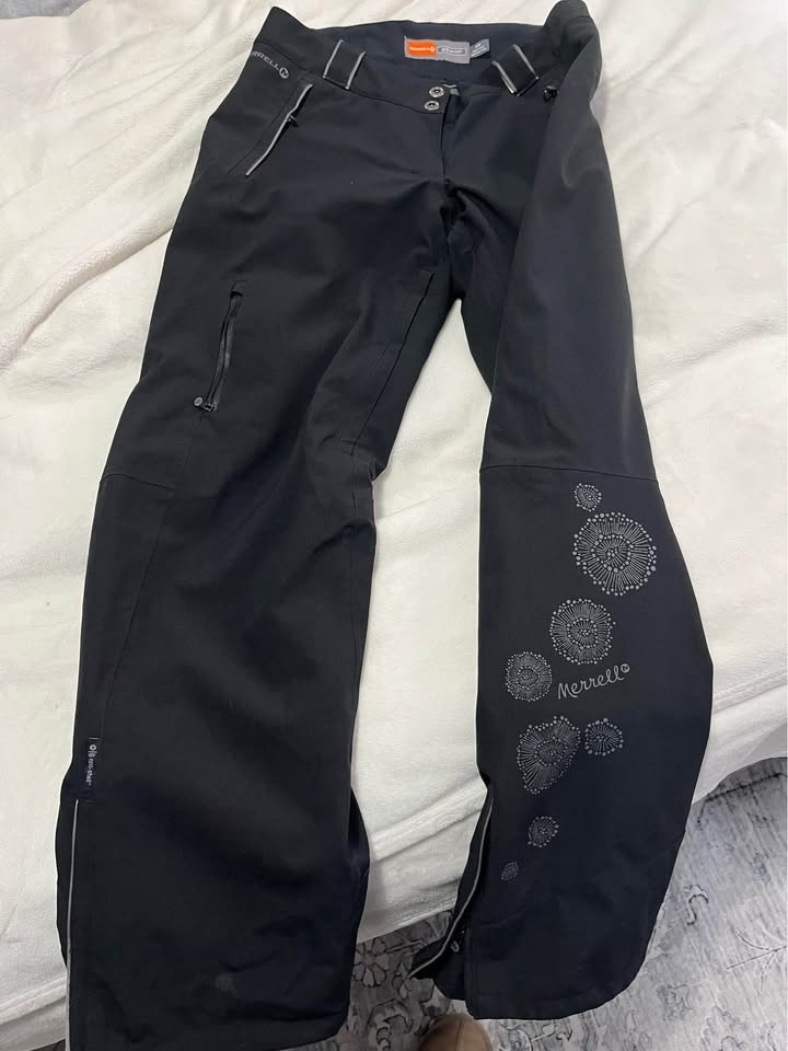 Quality women’s snow pants size medium - photo 2