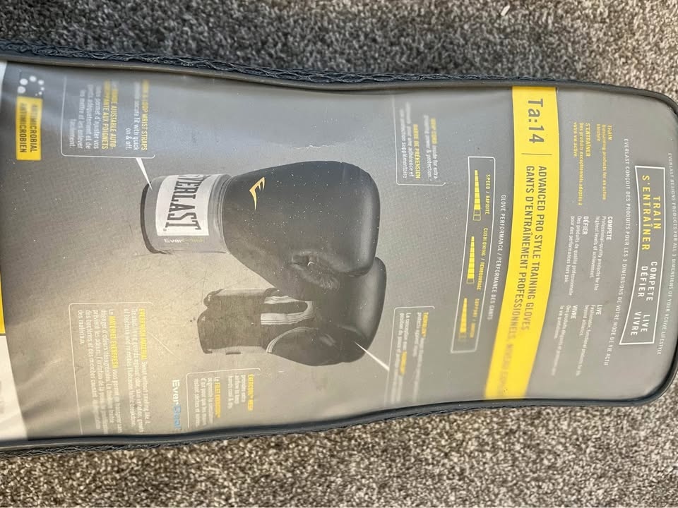 Everlast boxing gloves - photo 2