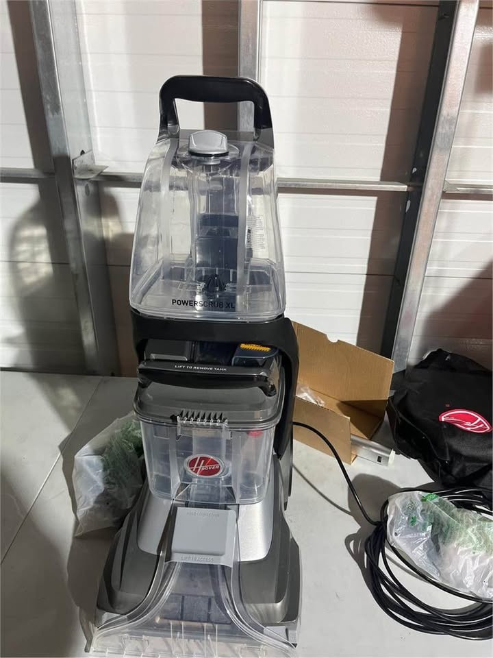 Hoover PowerScrub XL Pet Carpet Cleaner Machine - photo 3