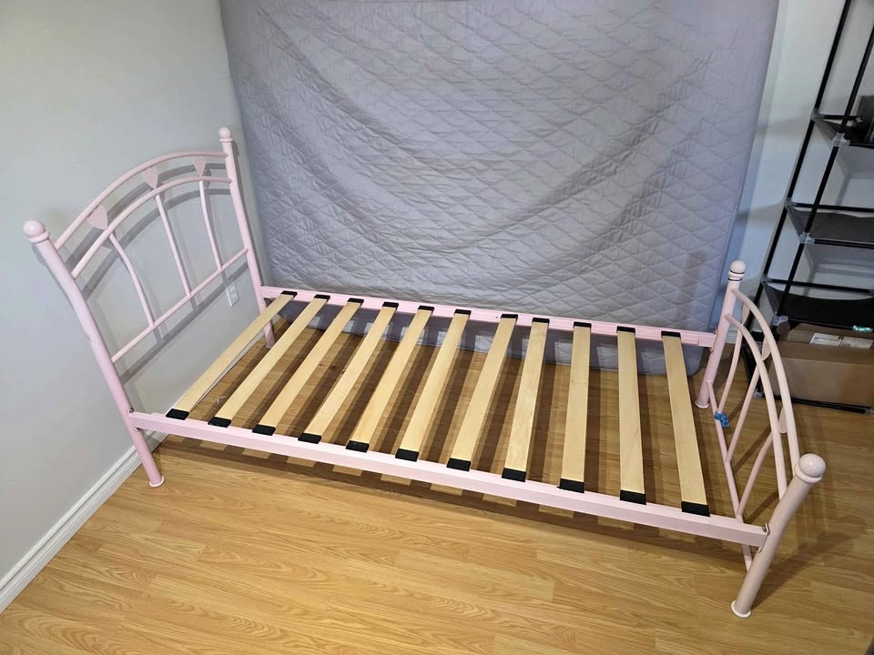 Twin XL Metal Bed Frame-Pink