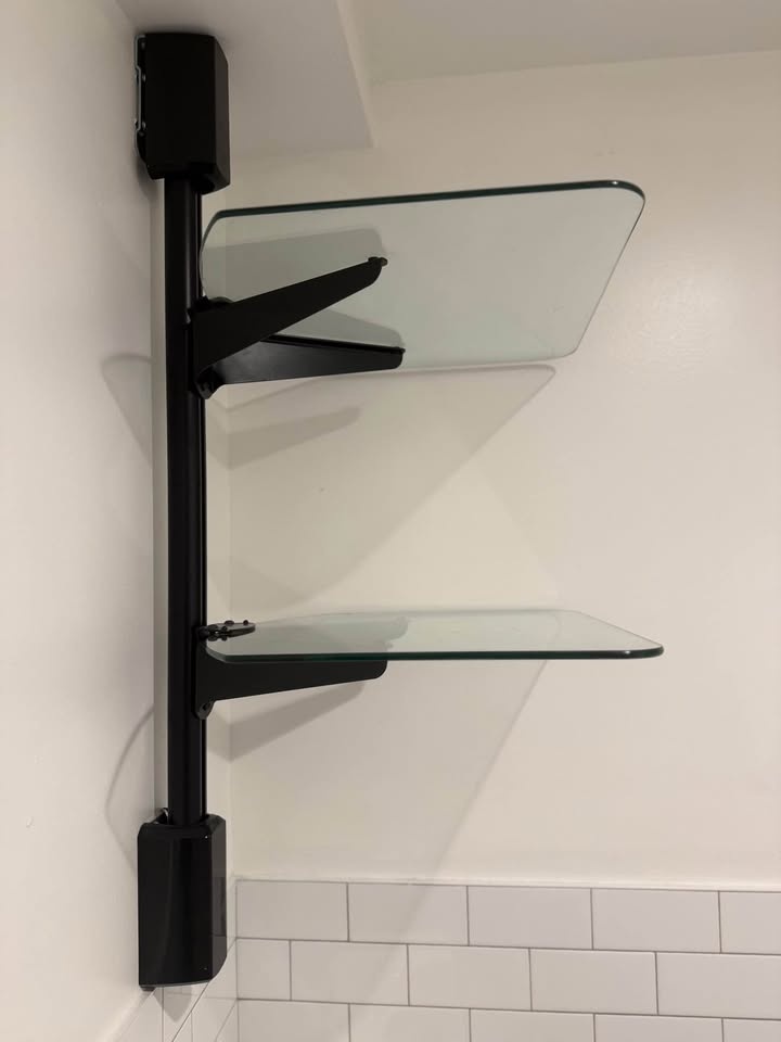 Wallmounted glass Stand - photo 2