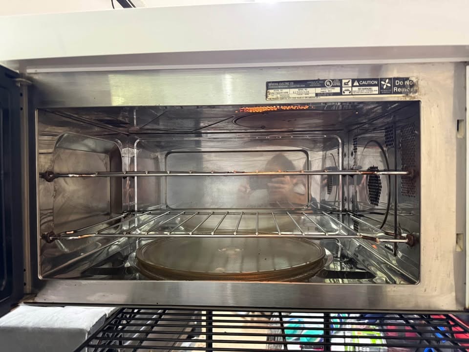 Used GE Convention Microwave - photo 3