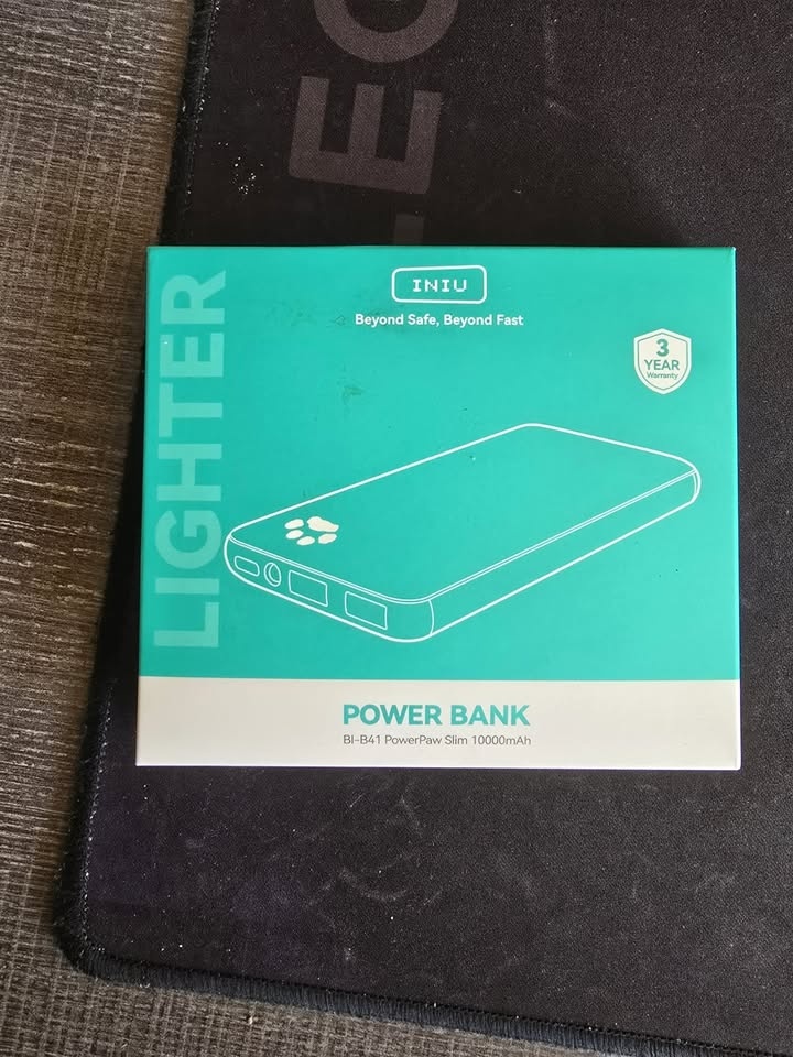 INIU Power Bank USB C Slimmest Triple Charger - photo 2