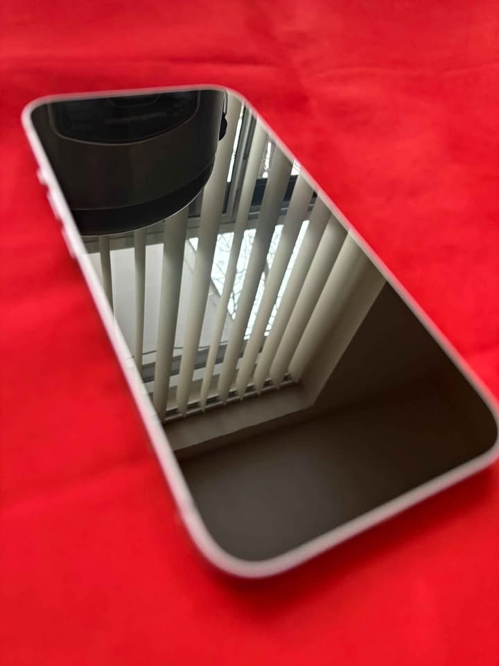 iPhone 14 - photo 5