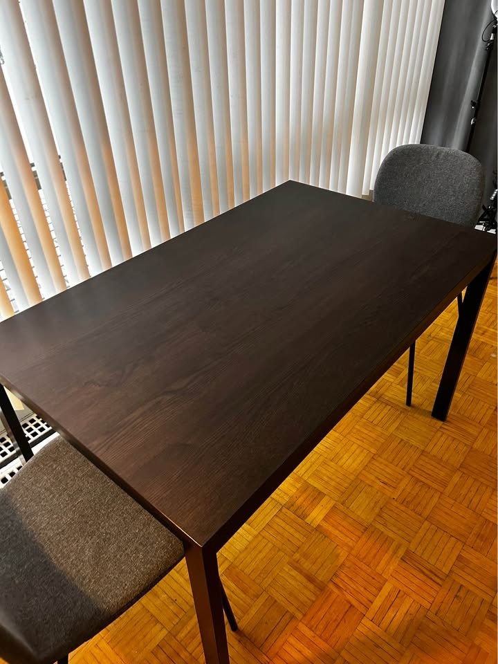 GOOD AS NEW Extendable Brown Dining Table - HAS TO GO THIS WEEK - photo 4