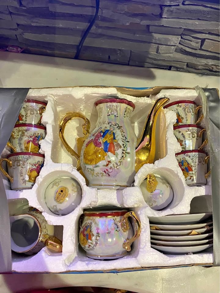Fine English tea set