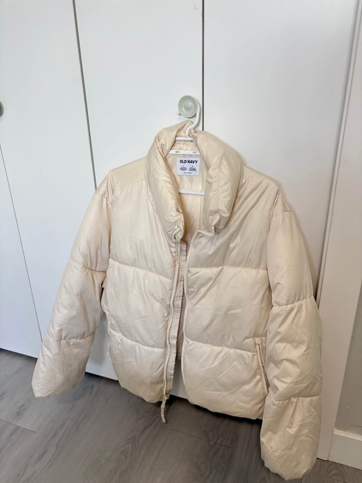 Old Navy Puffer Jacket White