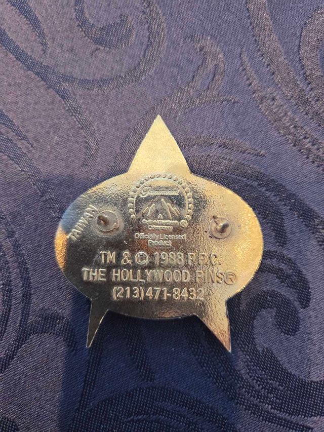Star Trek Pin - photo 2