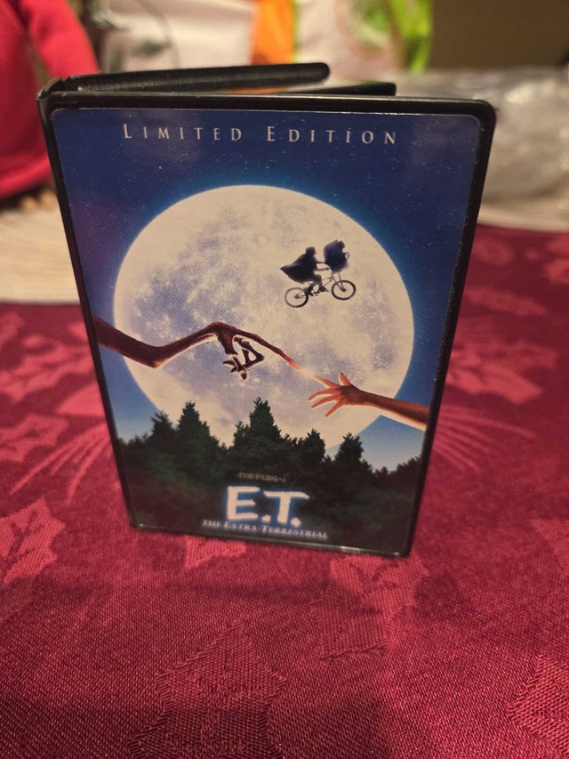 E.T. Figurine - photo 2