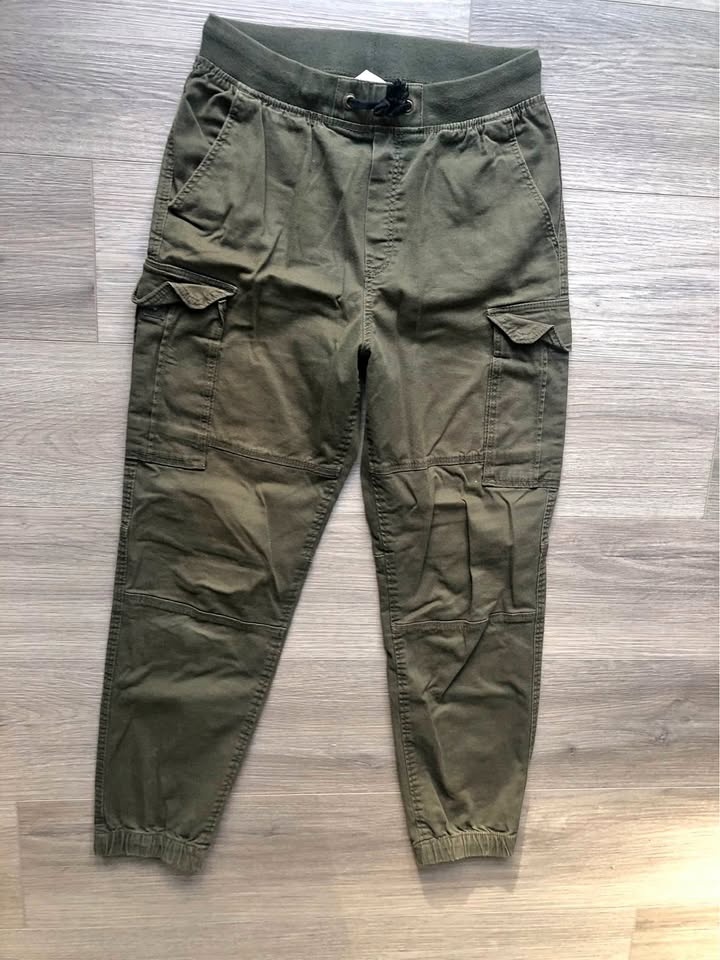 Boys pants, 12-14 yrs old