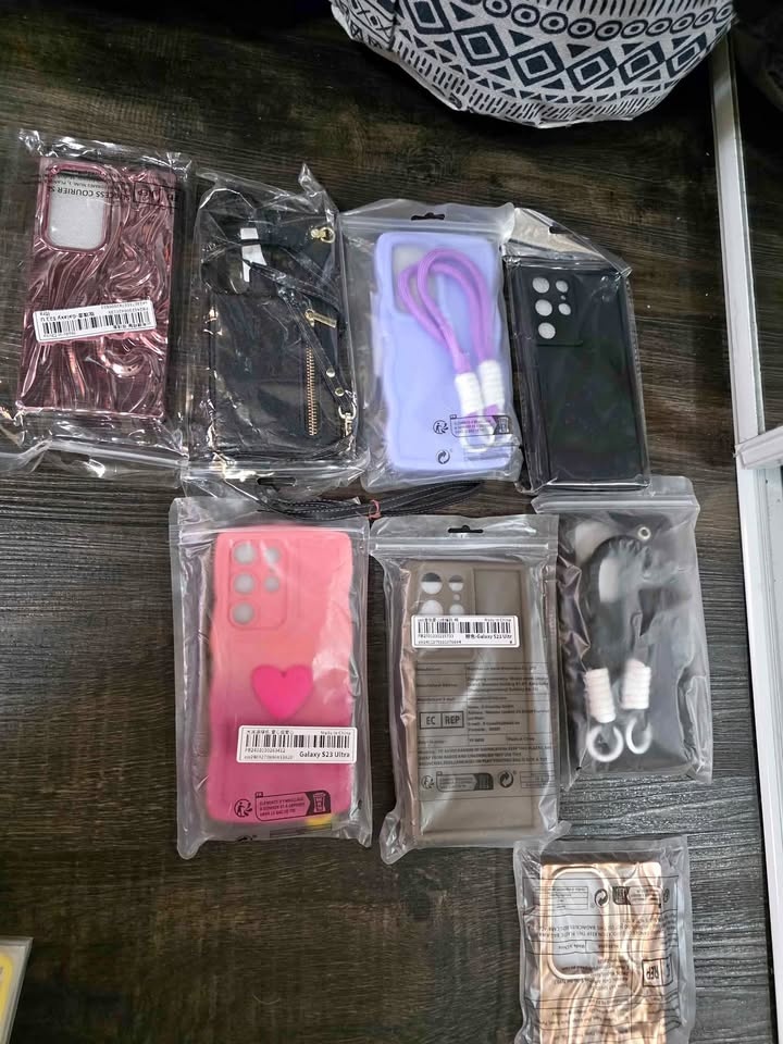 Samsung ultra 23 Cases (21 quantity)