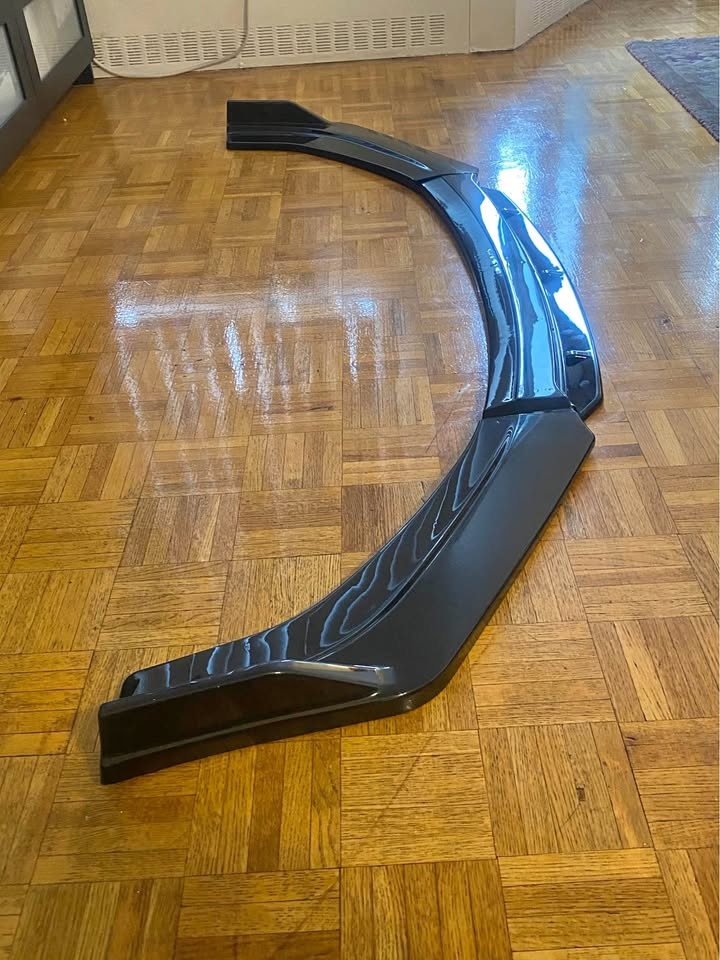 Front bumper lip