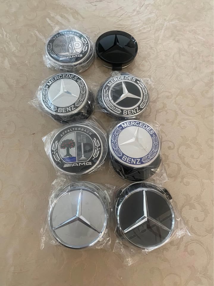 Mercedes center caps - photo 2