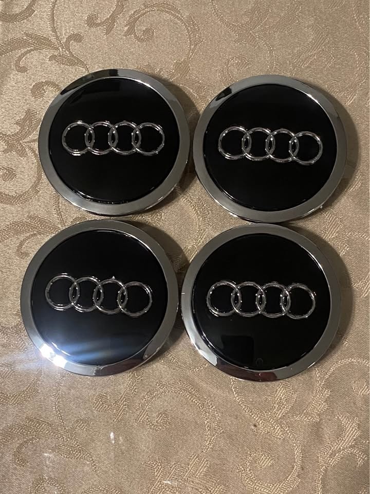 Audi center caps - photo 3