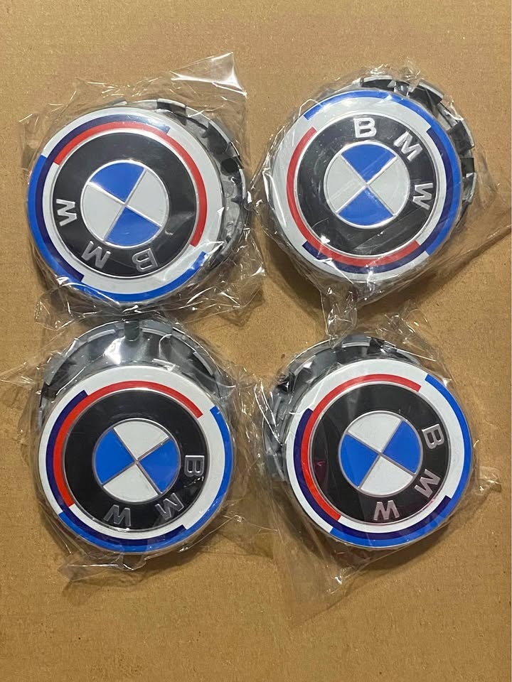 BMW center caps