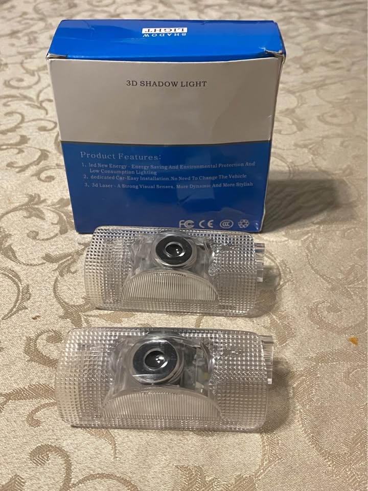 Lexus door lights - photo 2