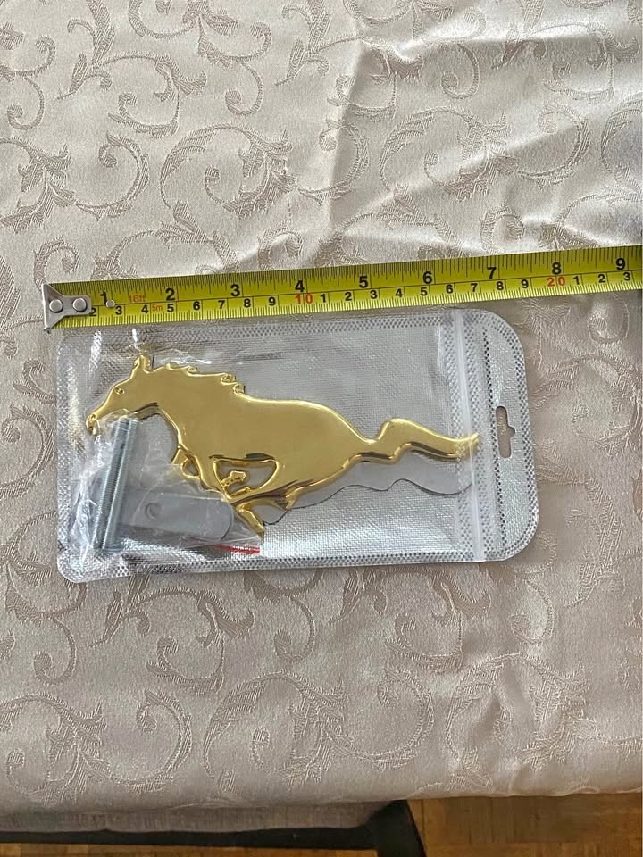 Mustang emblem logo