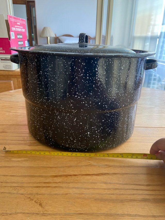 Granite Ware Pot