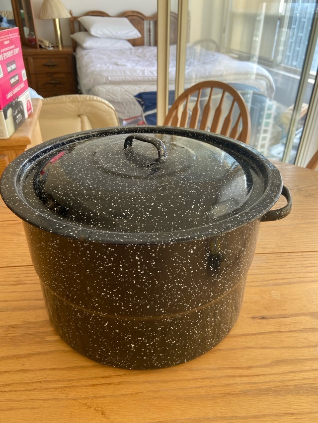 Granite Ware Pot - photo 5