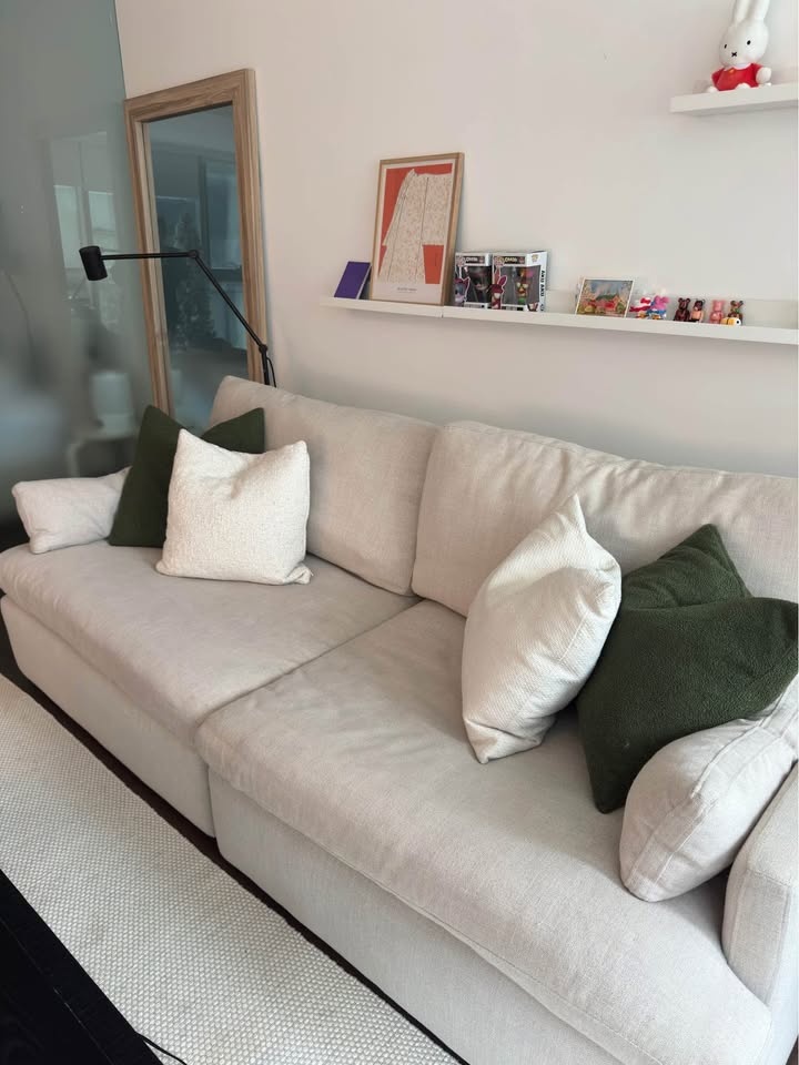 QUICK SELL* Cloud-like Couch in Linen - photo 3