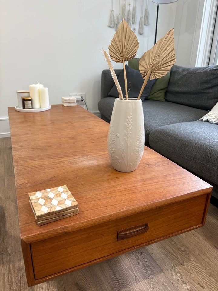 Vintage Teak Coffee Table — R.S. Associates - photo 4