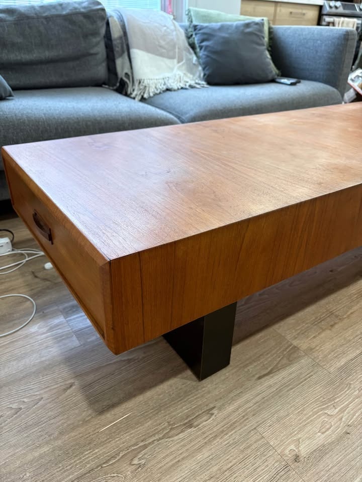 Vintage Teak Coffee Table — R.S. Associates - photo 5