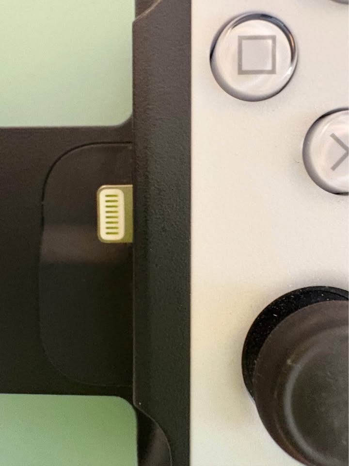 🥕Backbone One for iPhone (13 or older) LIGHTNING PORT - photo 5