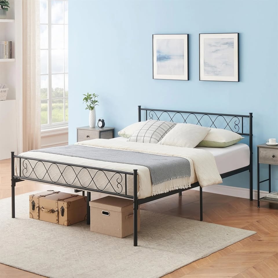 Garvee Queen Metal Bed Frame with Heart Design - photo 3