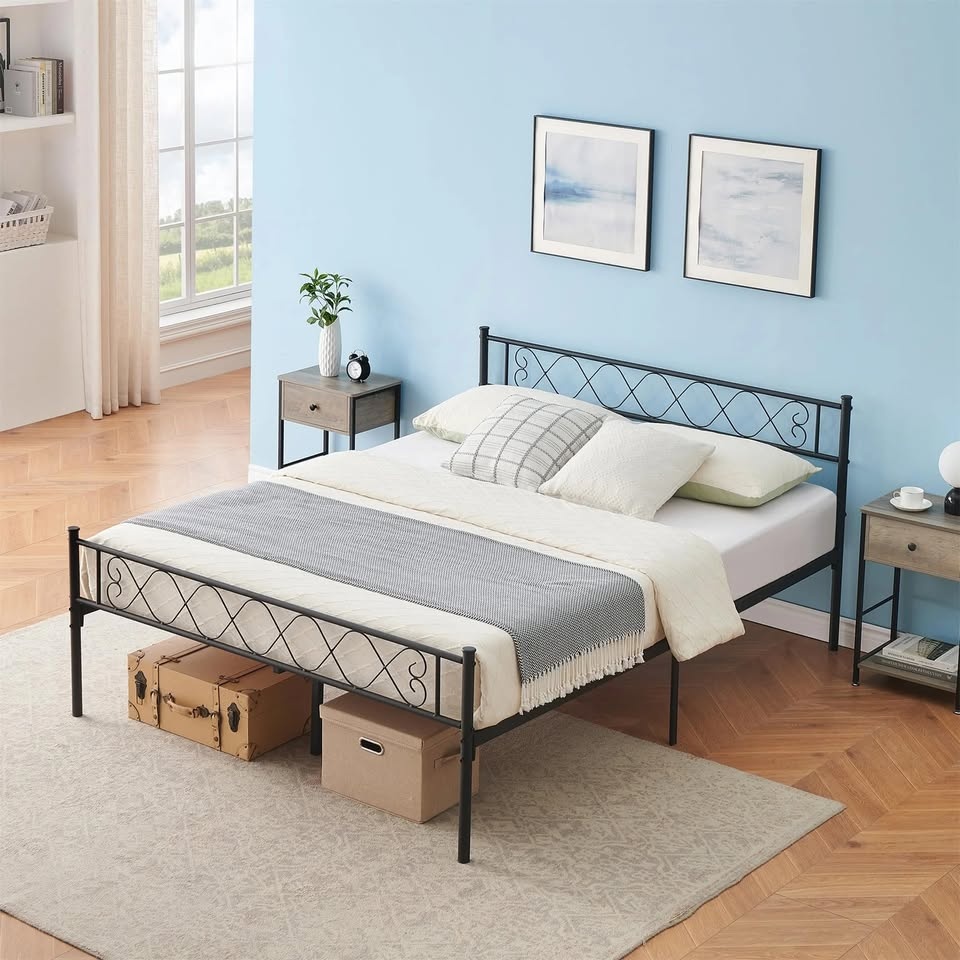 Garvee Queen Metal Bed Frame with Heart Design - photo 4